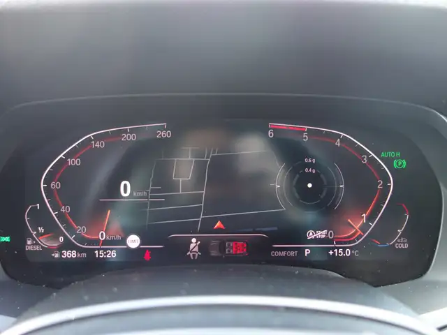 BMW X7 view 11