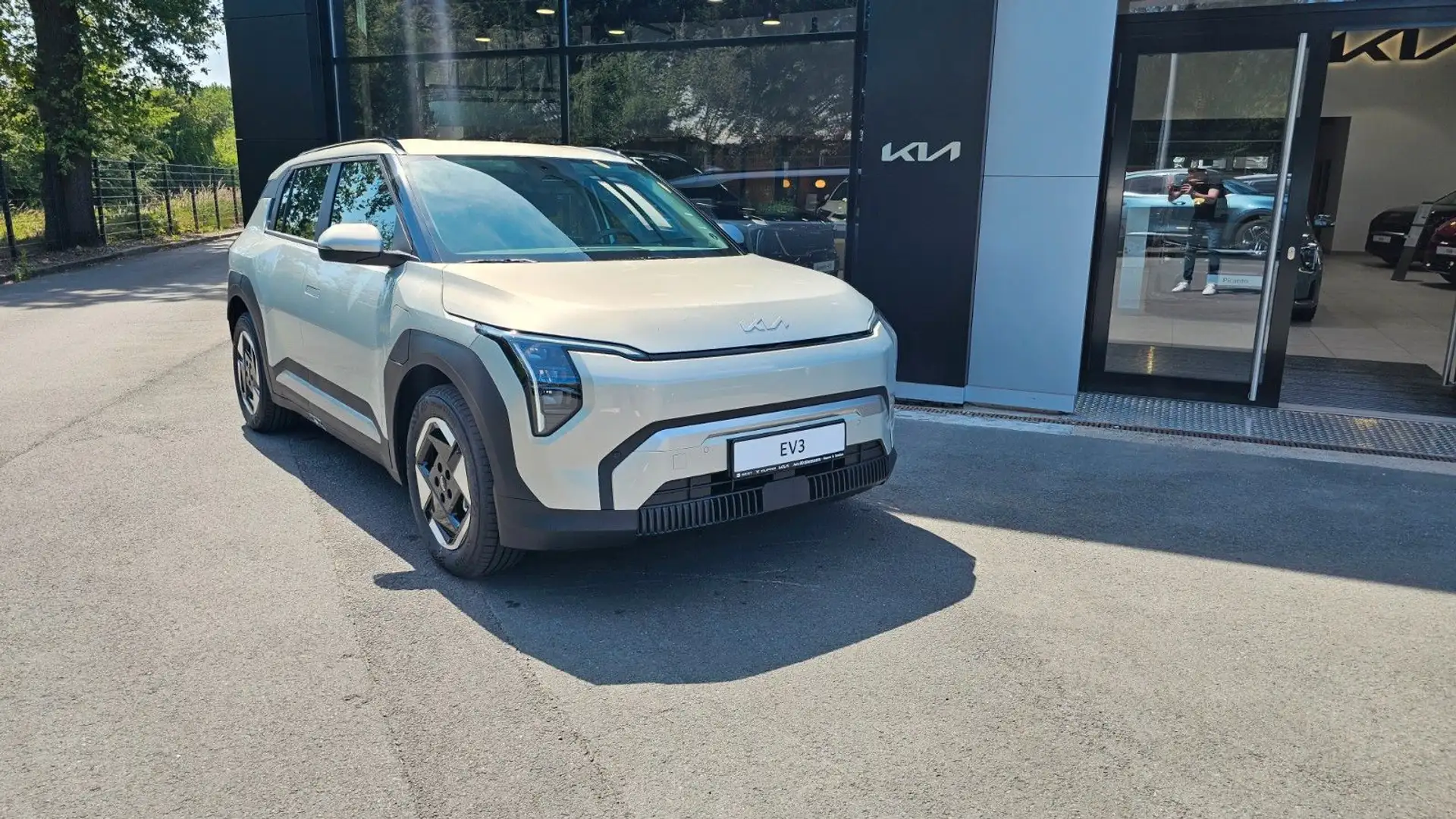 Kia EV3 150 kW Air*WP*Navi*LED* Argent - 2