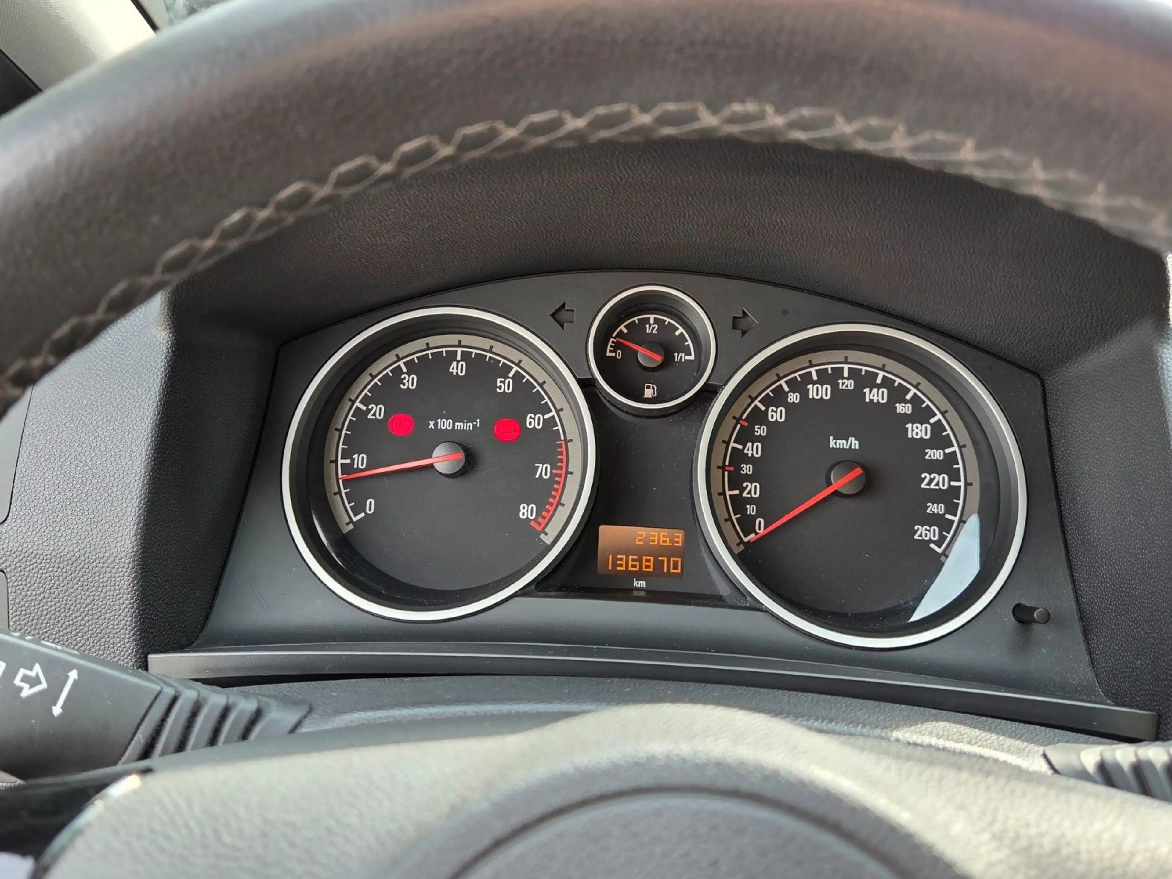 Opel Zafira B Innovation*1.HAND*TÜVNEU*XENON*LEDER — photo 23