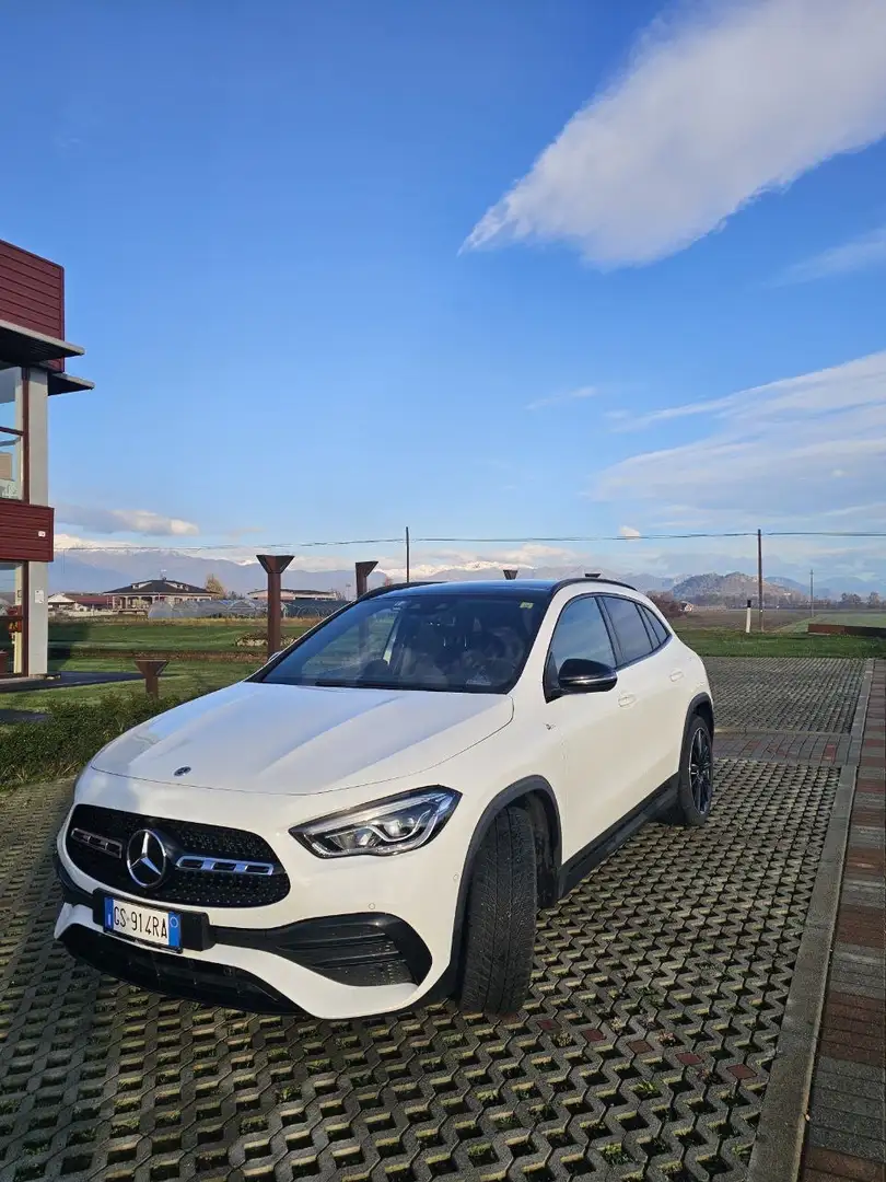 Mercedes-Benz GLA 220 d Premium 4matic auto - 2