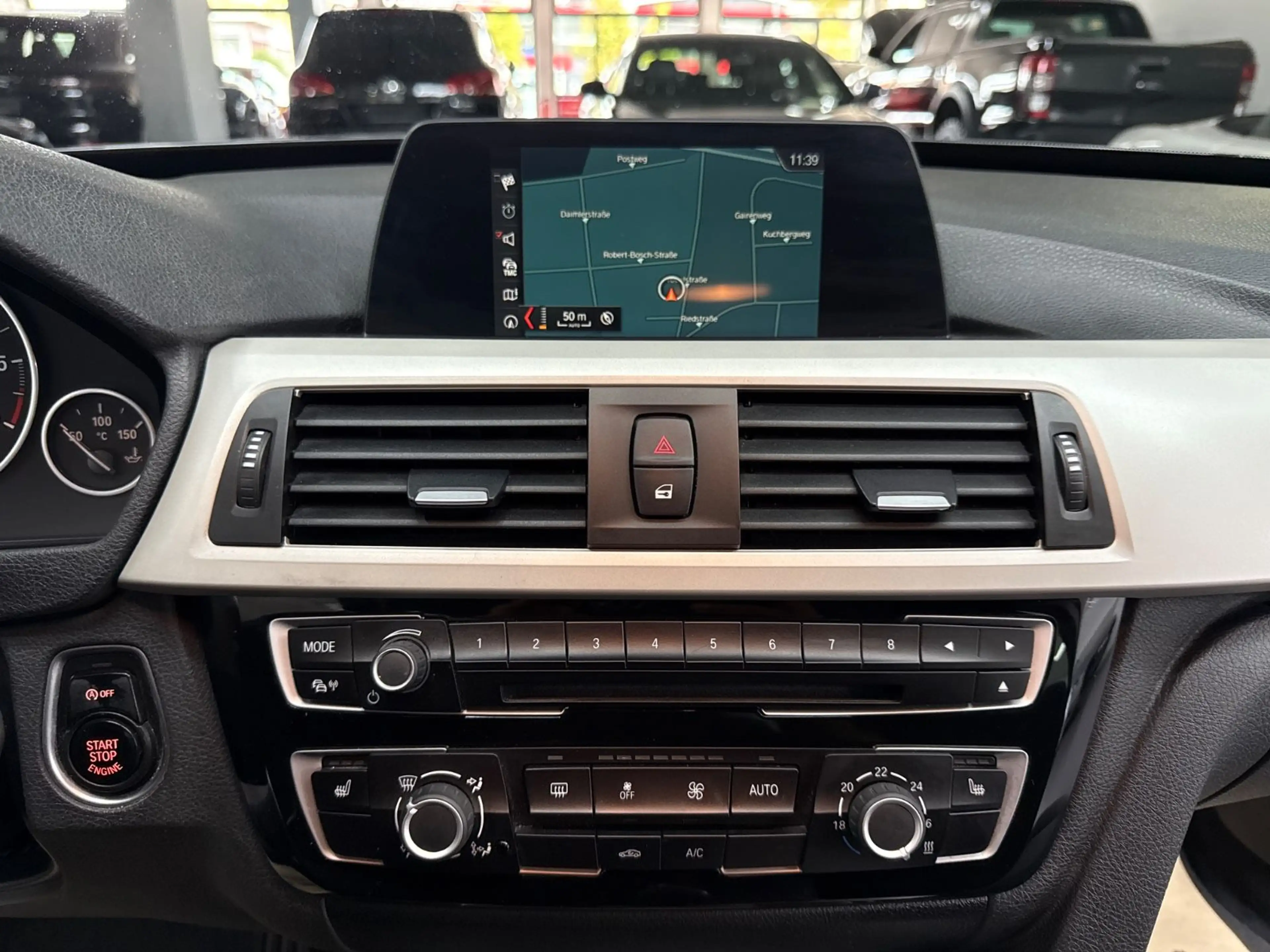 BMW 318 3 Gran Turismo 318 d Advantage — photo 14