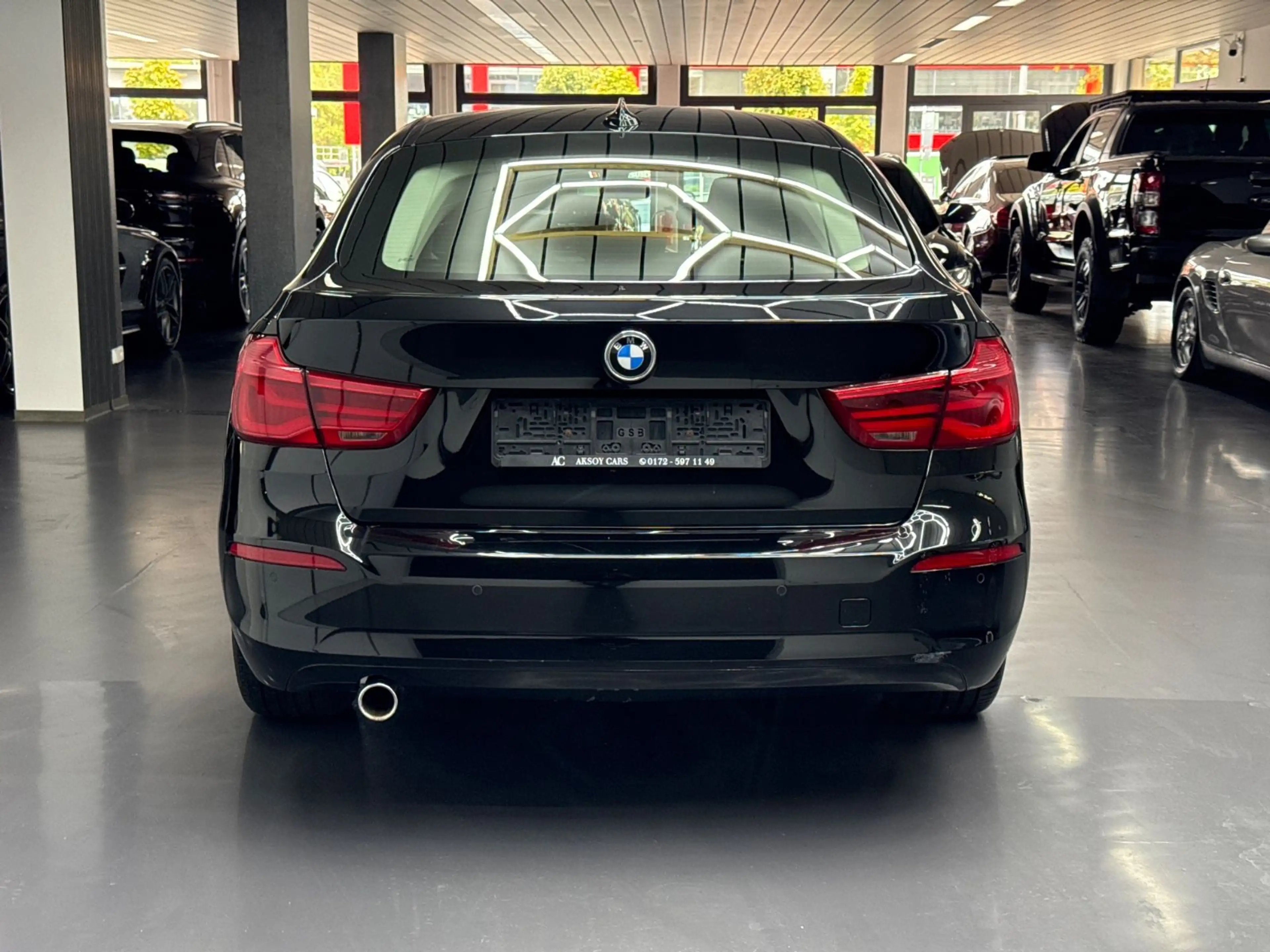 BMW 318 3 Gran Turismo 318 d Advantage — photo 8