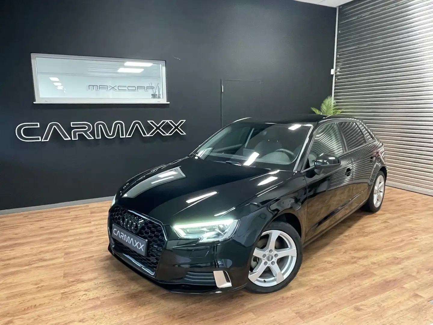 Audi A3 A3 Sportback 1.0 TFSI Sport full black état top Noir - 1