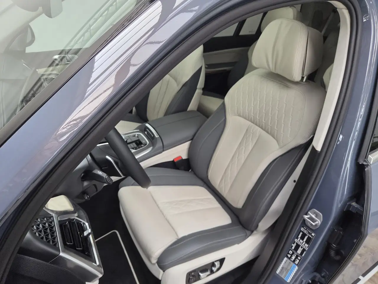 BMW X7 xDr40d DrivePro 6Seats B&W Kristal ACC UPE149 15