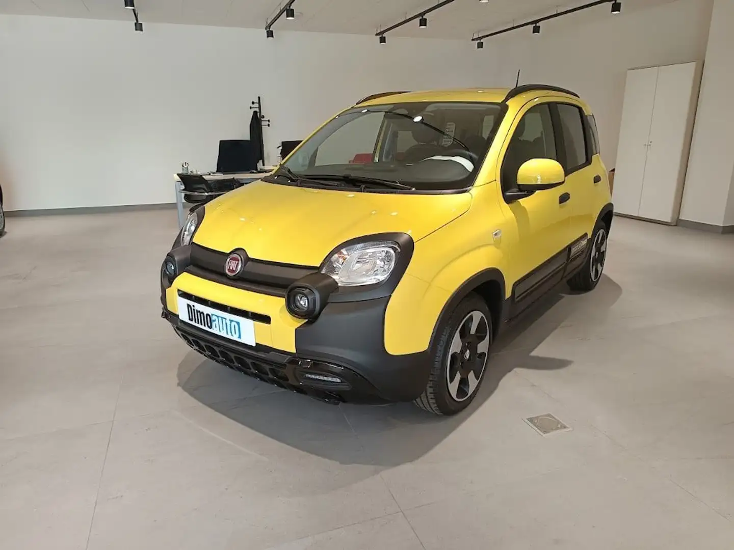 Fiat Panda Pandina 1.0 Hybrid Amarillo - 1