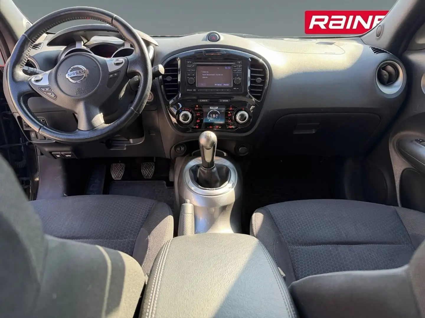 Nissan Juke 1,6 Tekna Schwarz - 1