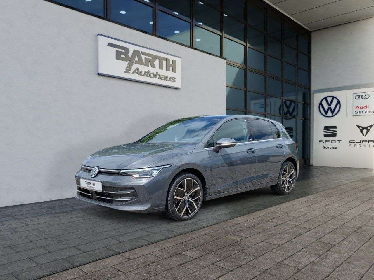 Volkswagen Golf — Volkswagen Golf EDITION 50 1.5 eTSI+DSG+PANO+LED+NAVI+AHK+A
