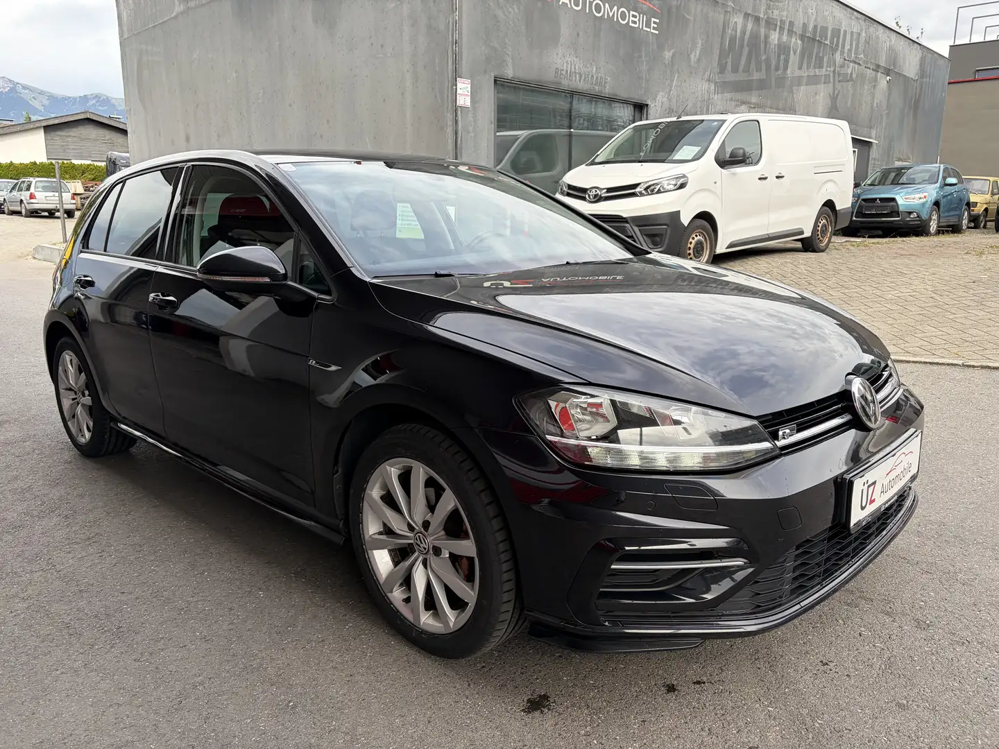 Volkswagen Golf R-Line BMT/Start-Stop Schwarz - 1