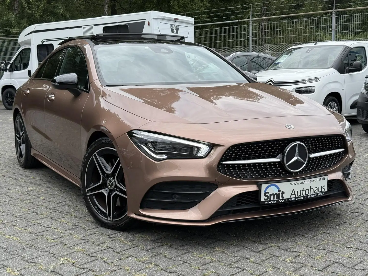 Mercedes-Benz CLA 200 CLA 200d AMG-Line Night*Panorama*Ambiente*Kamera Braun - 1