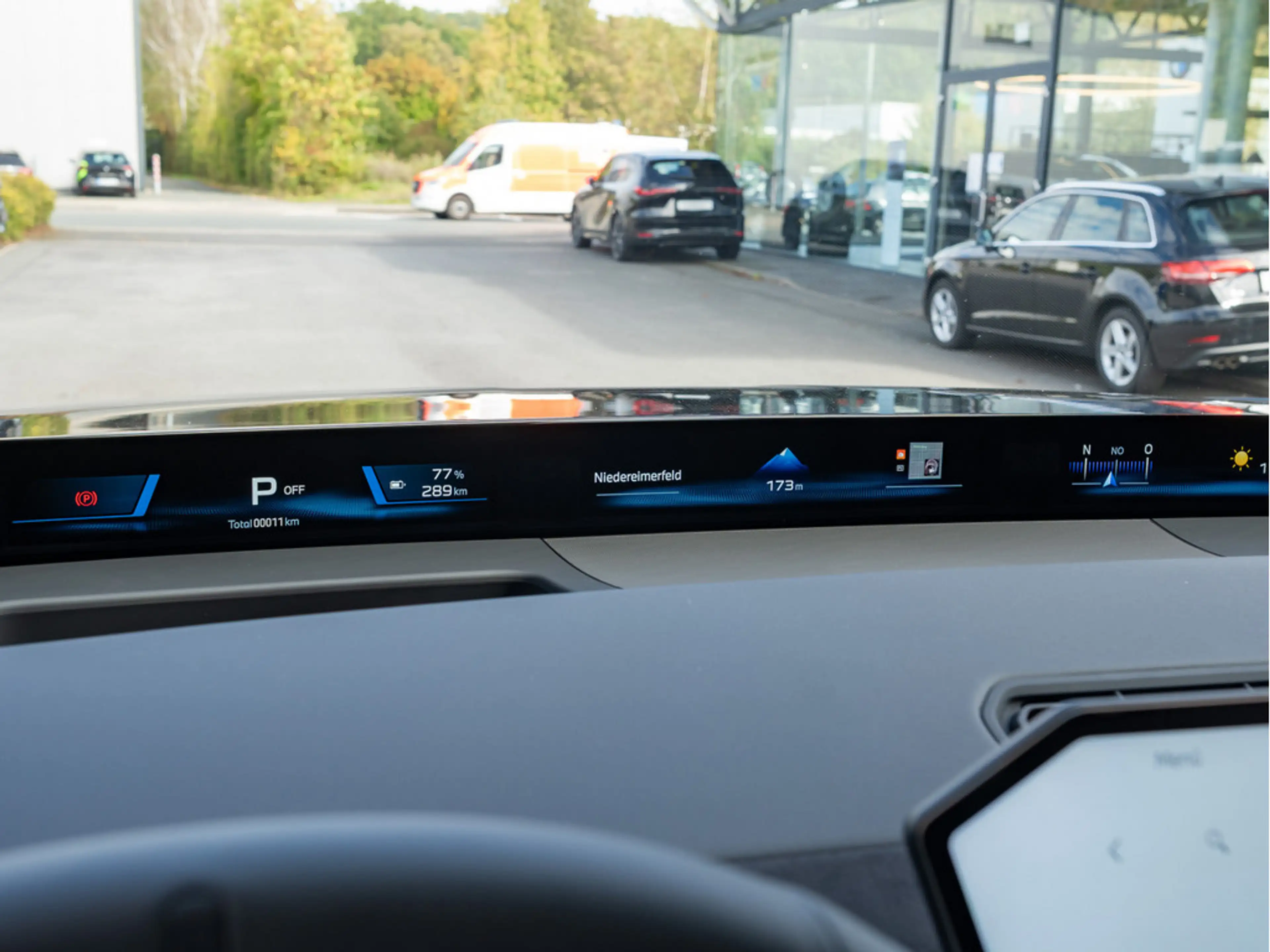 BMW iX3 40 360° LED HUD ACC AHK H/K KAMERA SHZ — photo 15