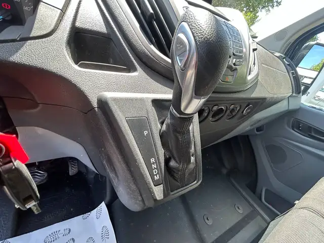 Ford Transit view 15