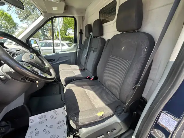 Ford Transit view 12