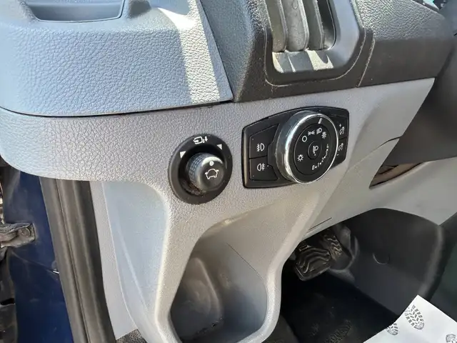 Ford Transit view 9