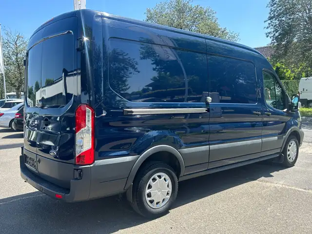 Ford Transit view 3