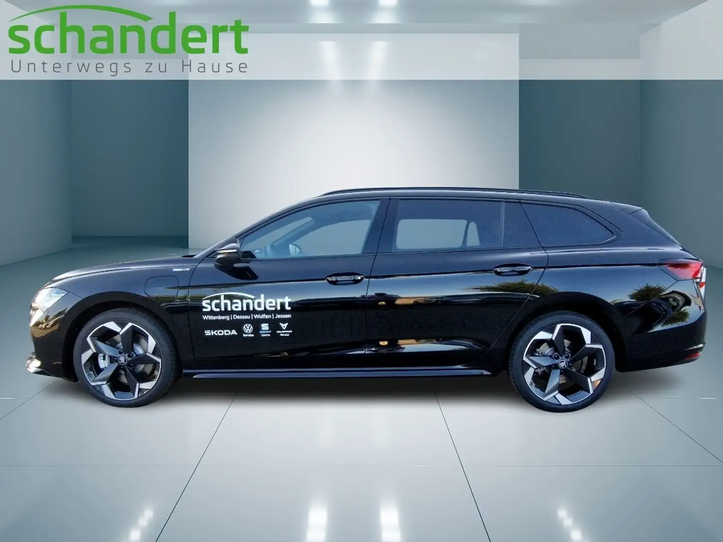 Skoda Superb Combi 1.5 TSI iV Sportline DSG Matrix AHK Navi Schwarz - 2