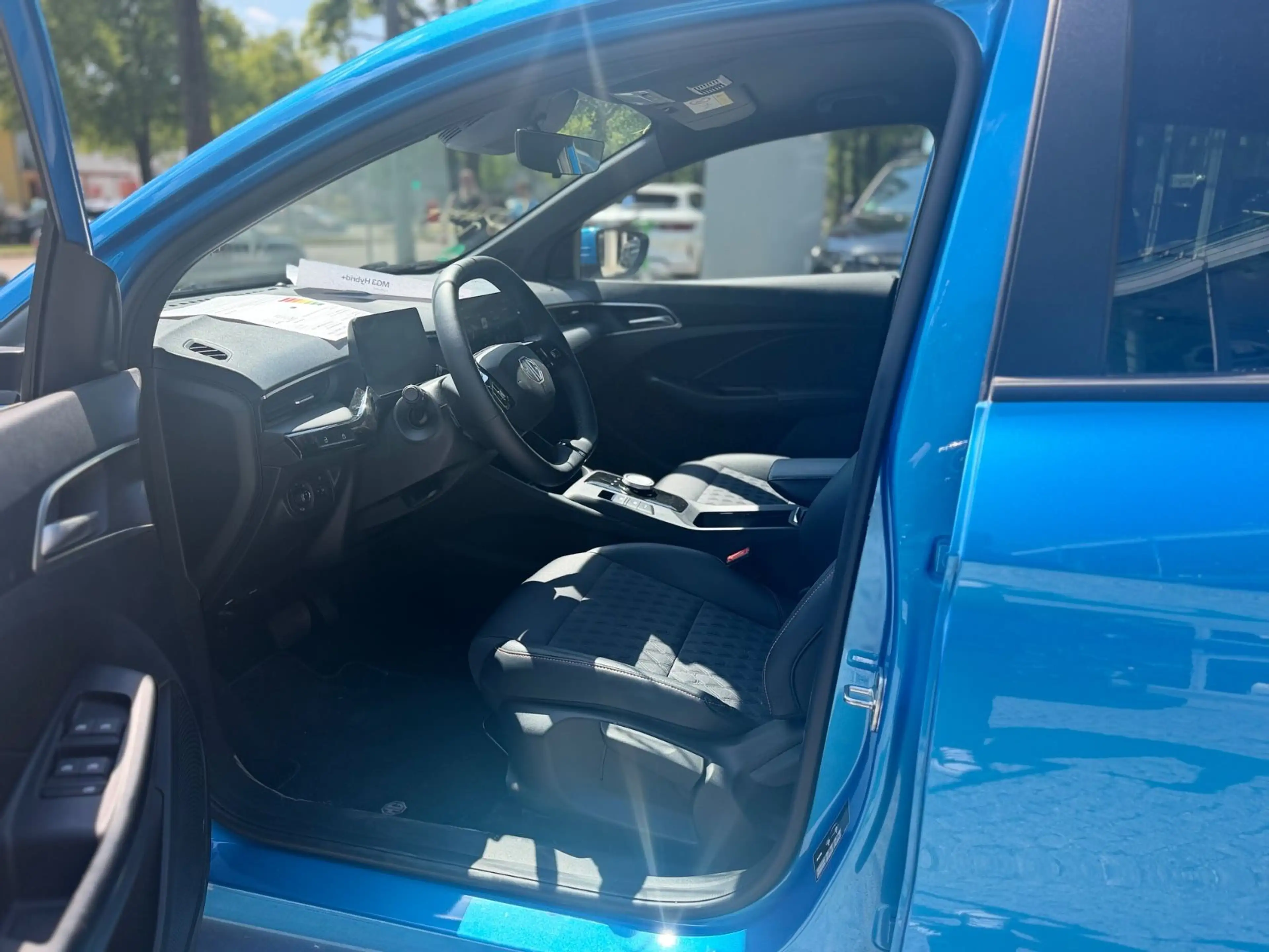 MG MG3 Hybrid+ LUXURY — photo 9