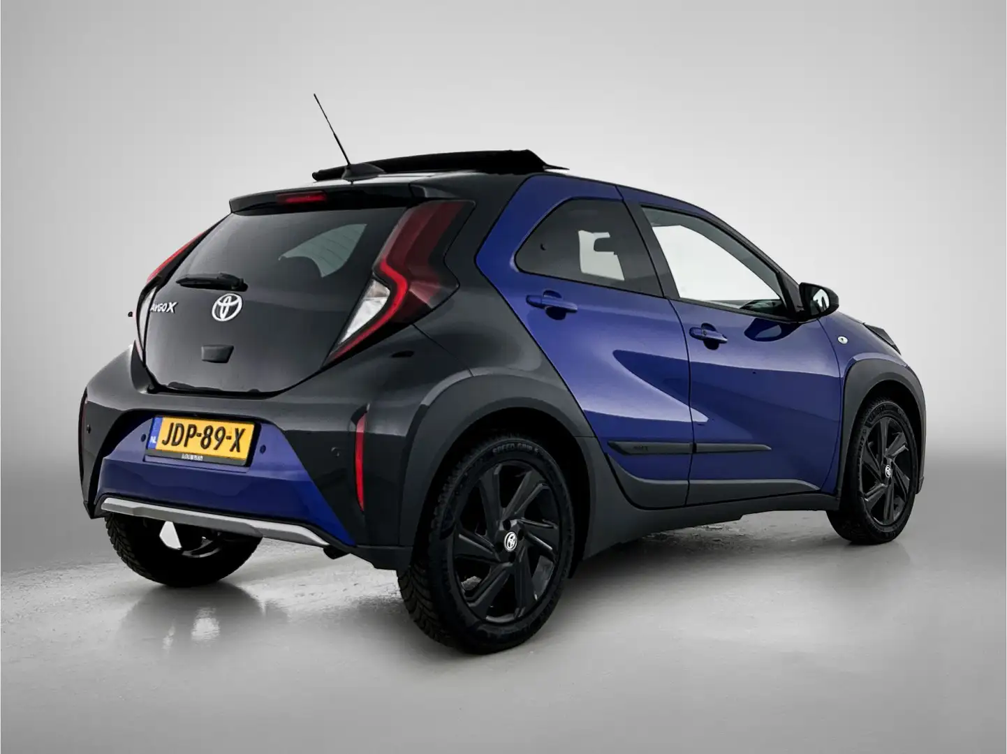 Toyota Aygo X 1.0 VVT-i S-CVT Premium | Elektrisch vouwdak | Aut Azul - 2