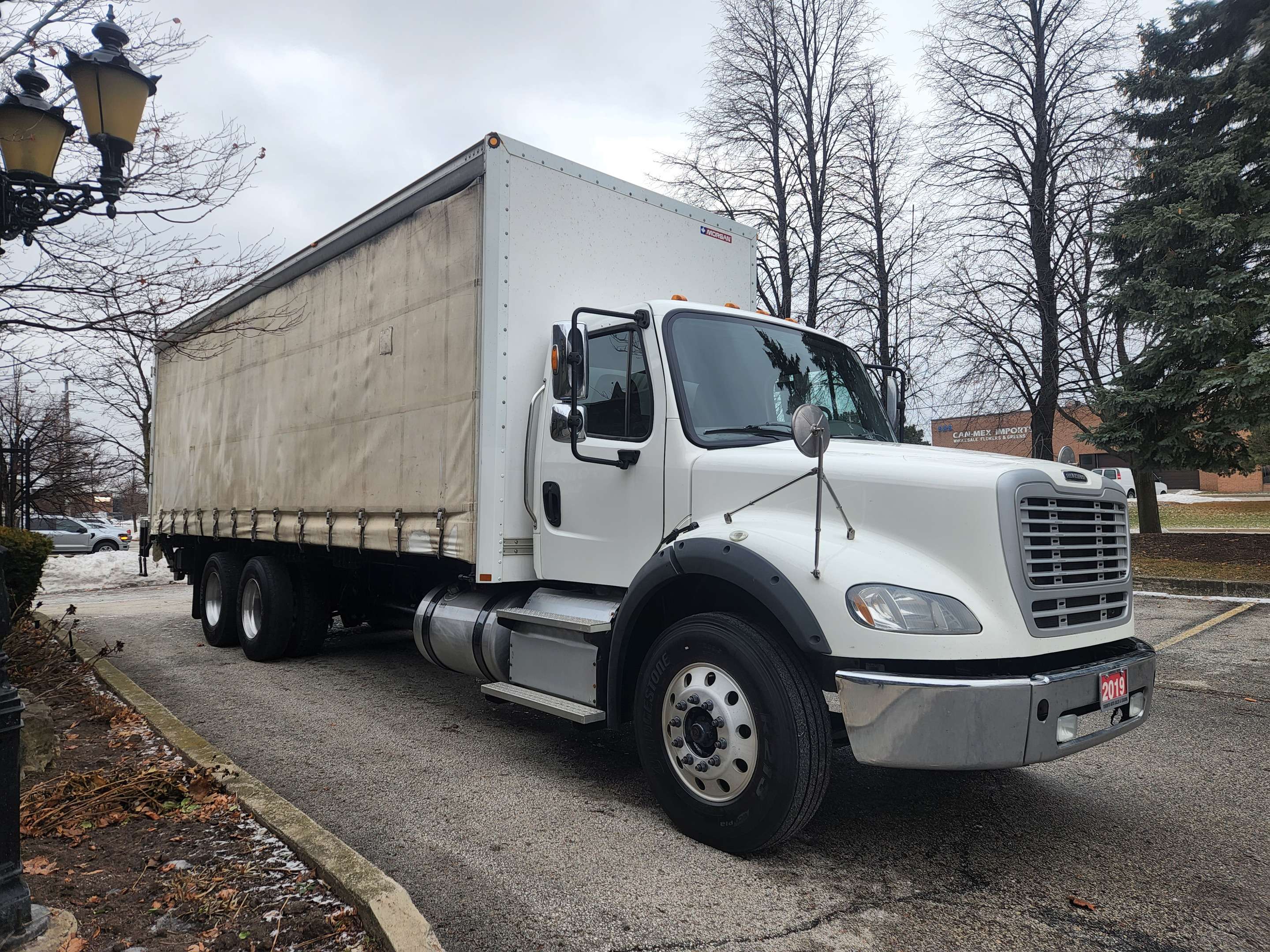 2019 Freightliner M2