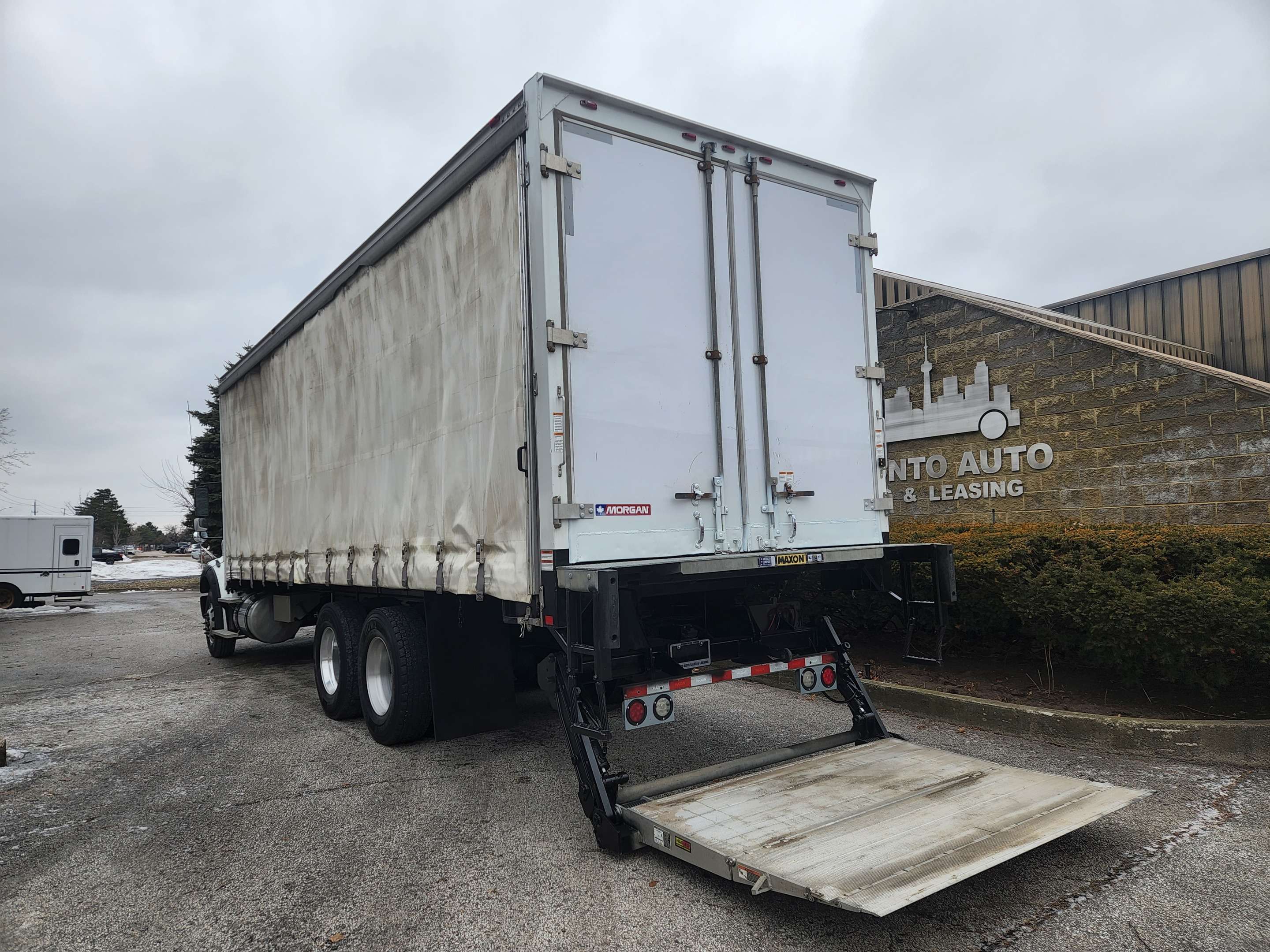 2019 Freightliner M2
