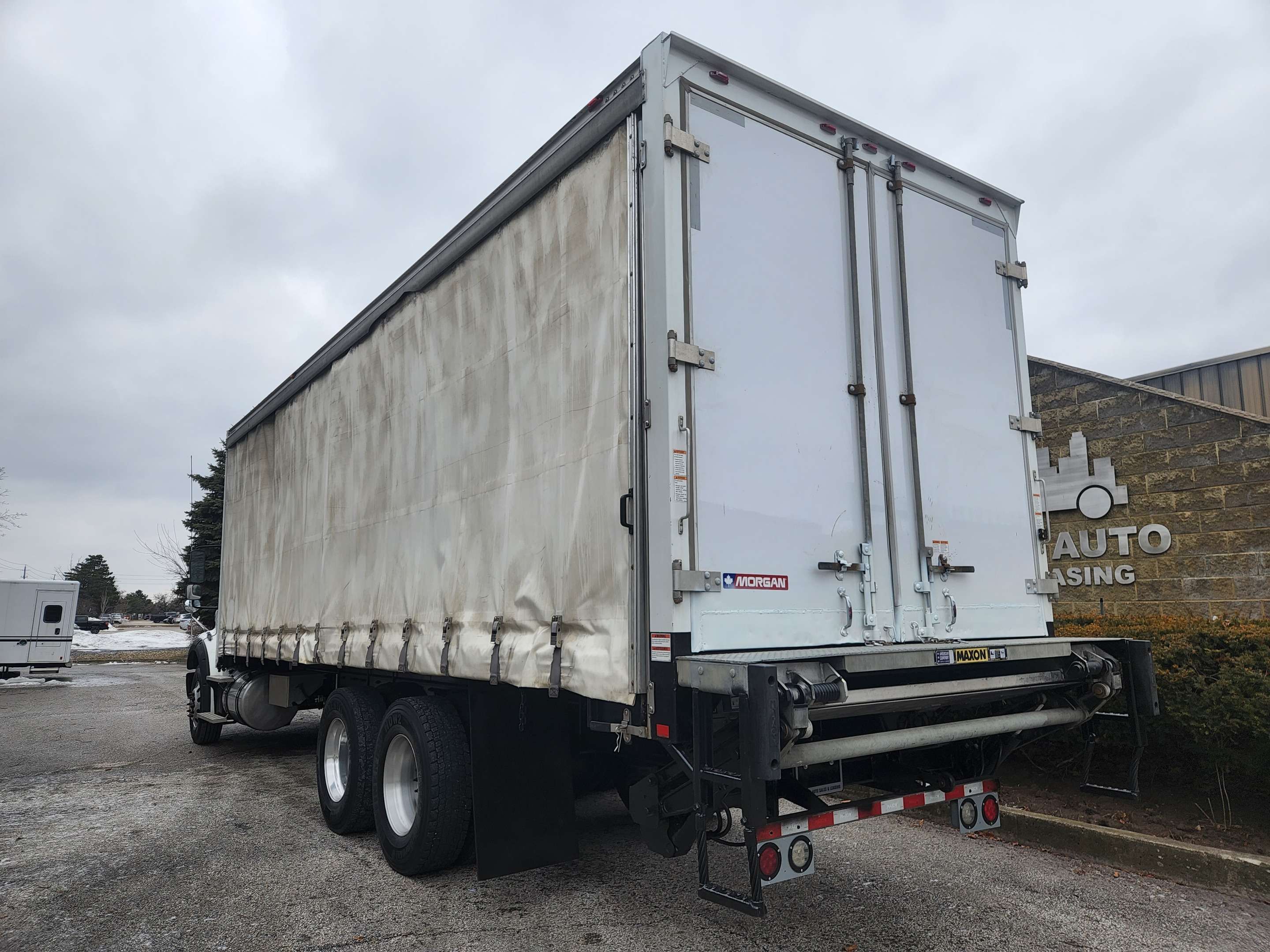 2019 Freightliner M2