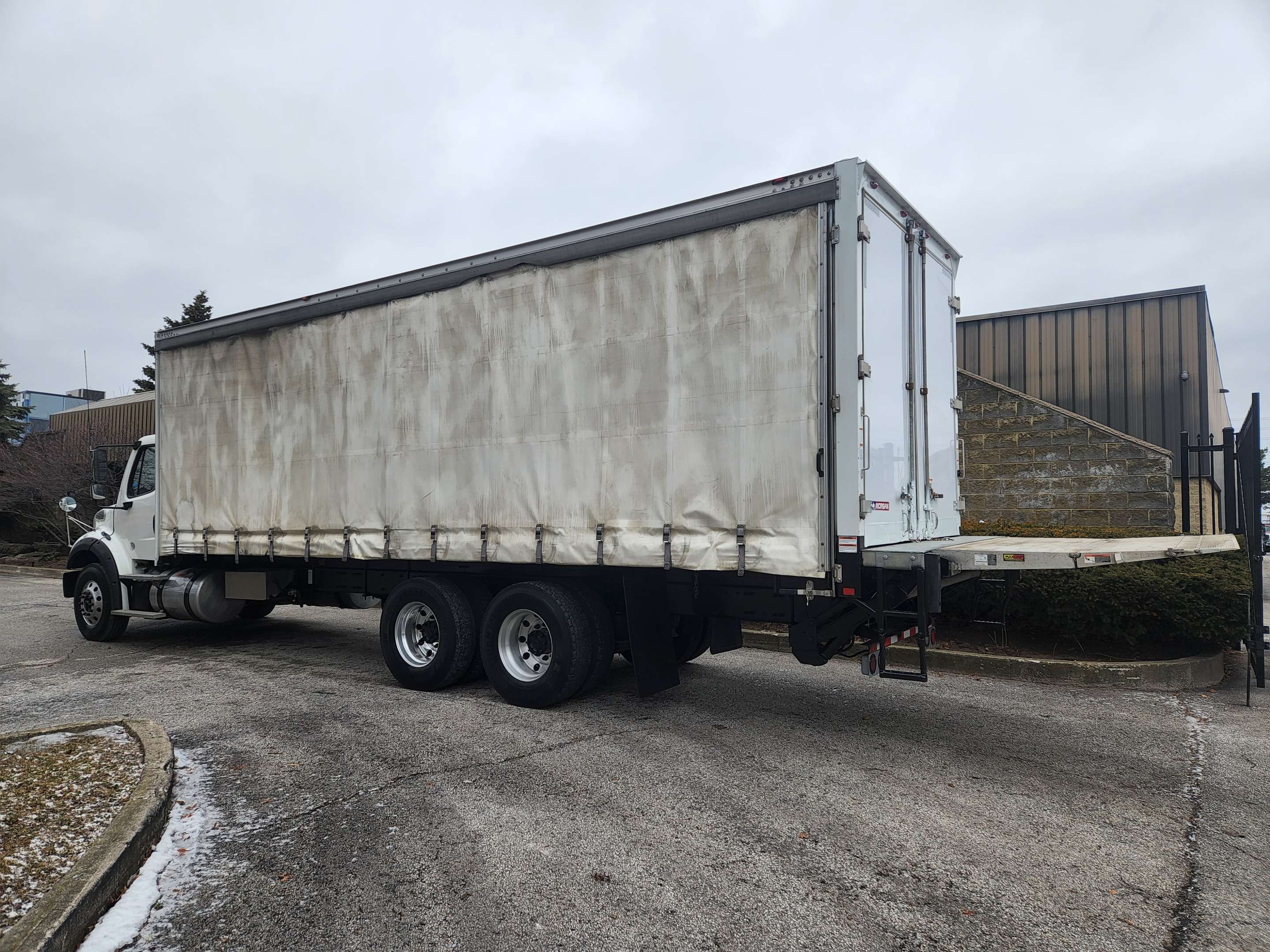 2019 Freightliner M2