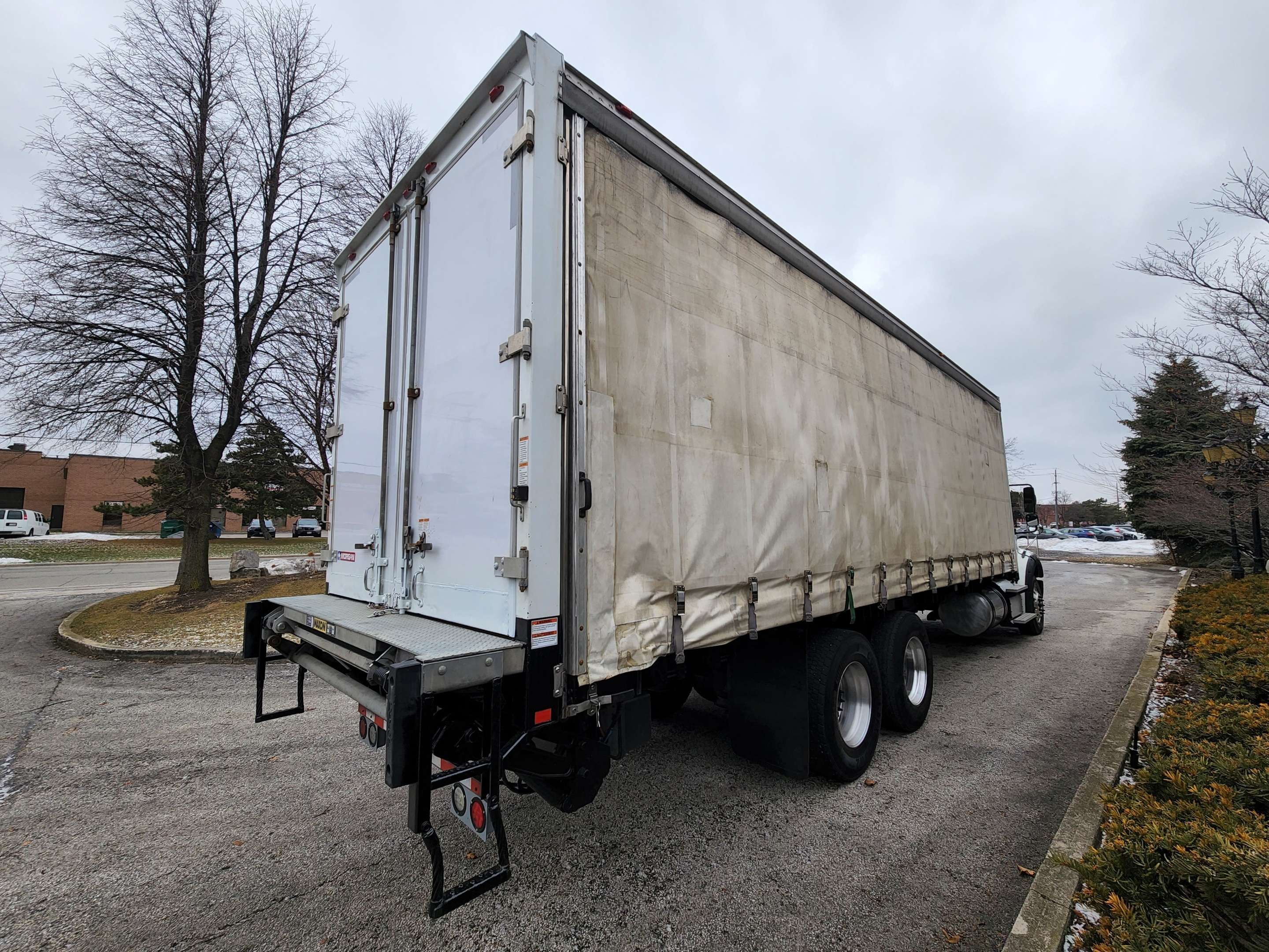 2019 Freightliner M2