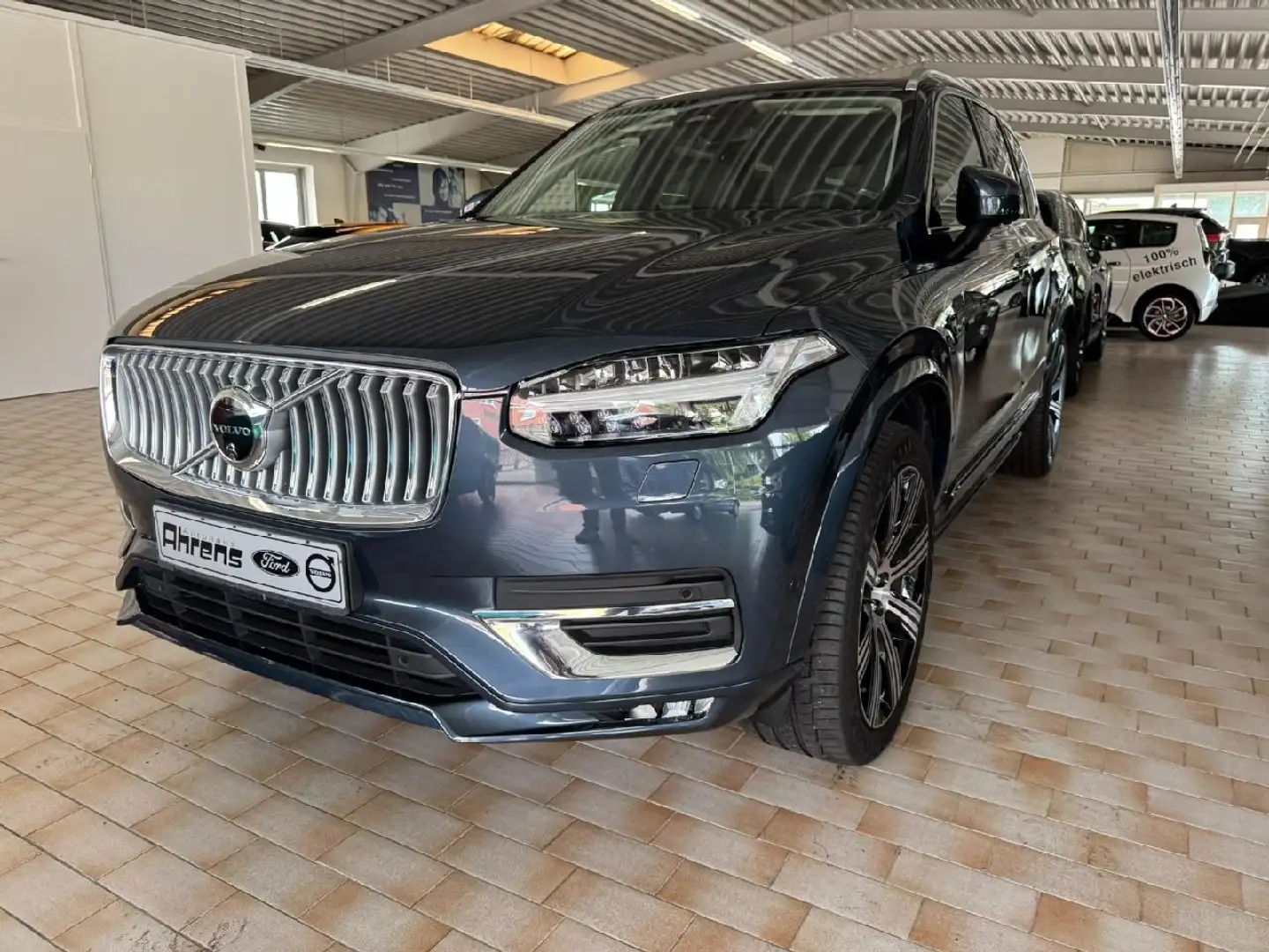 Volvo XC90 Plus Bright AWD *-7Sitzer-360°-H&K-21Zoll* Bleu - 1