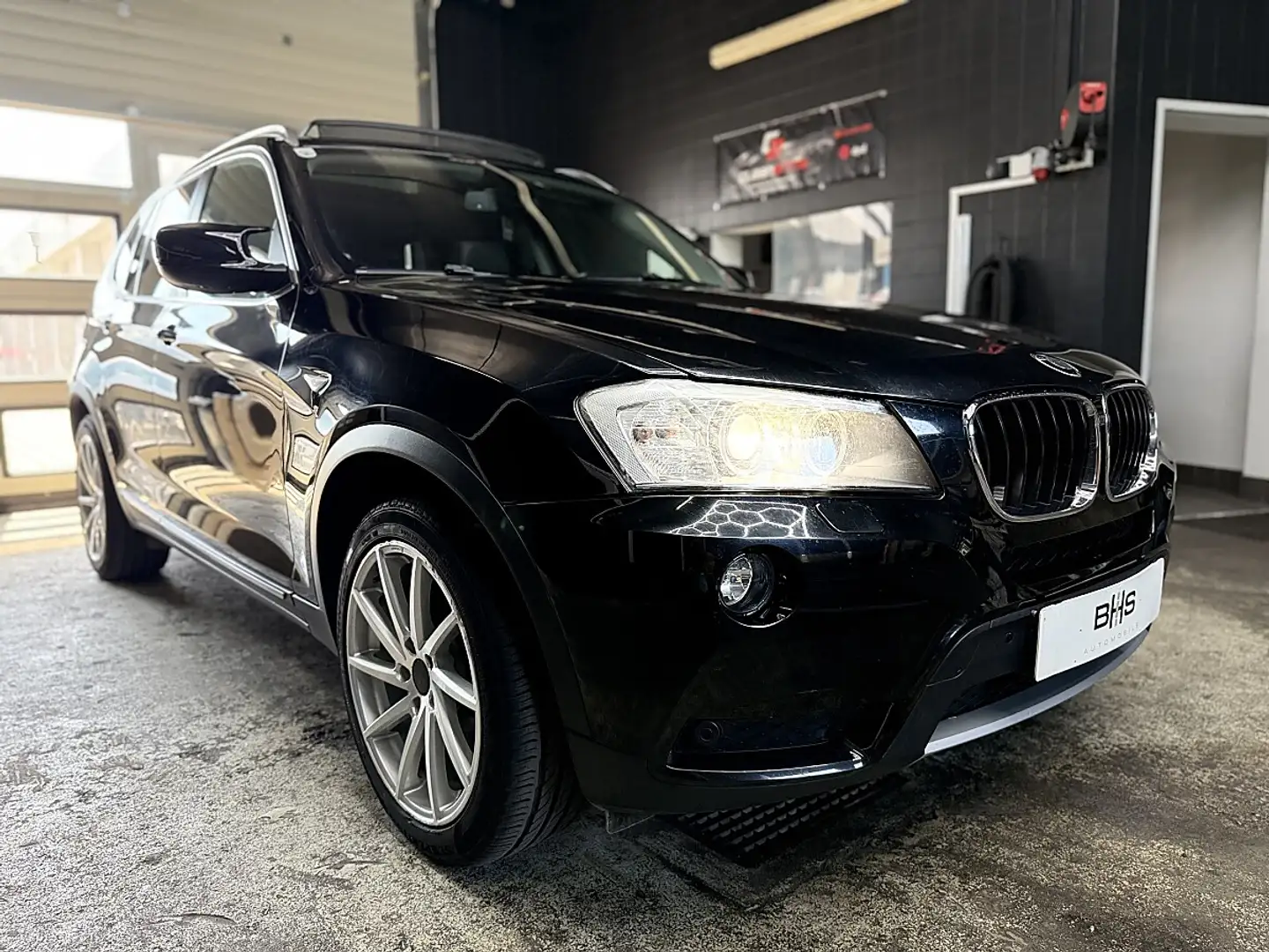 BMW X3 xDrive20d Österreich-Paket Aut. Panorama Schwarz - 2