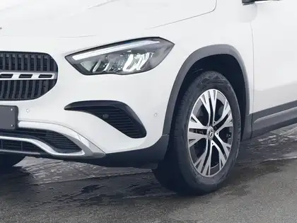 Annonce voiture d'occasion Mercedes-Benz GLA 180 - CARADIZE
