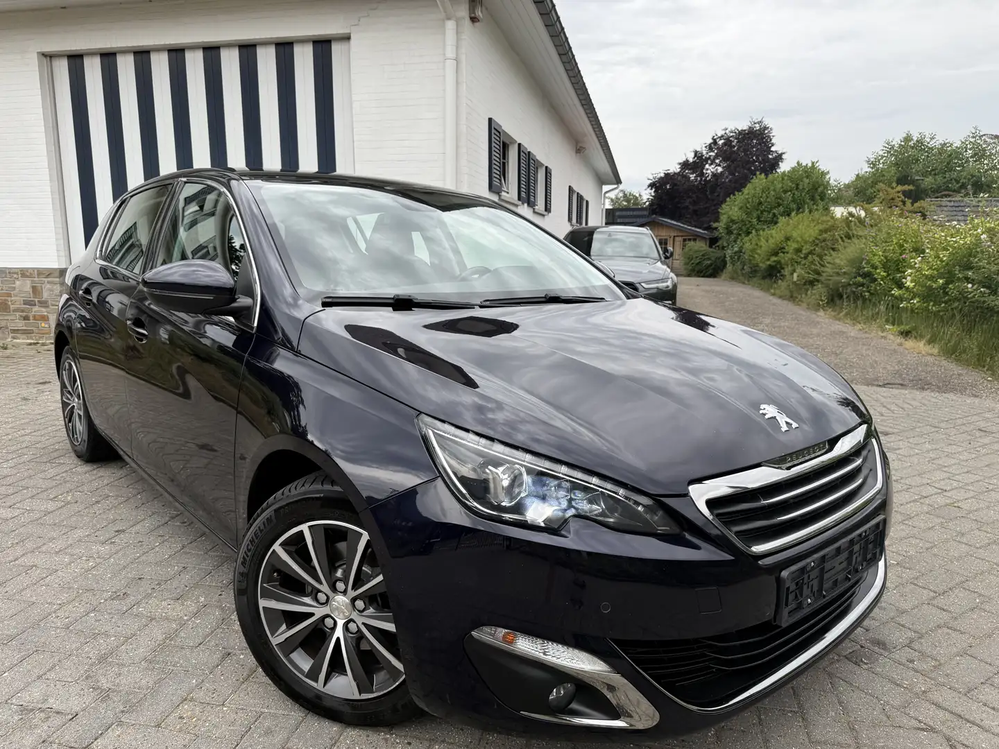 Peugeot 308 PureTech 130 GPF Stop & Start Style Blauw - 2