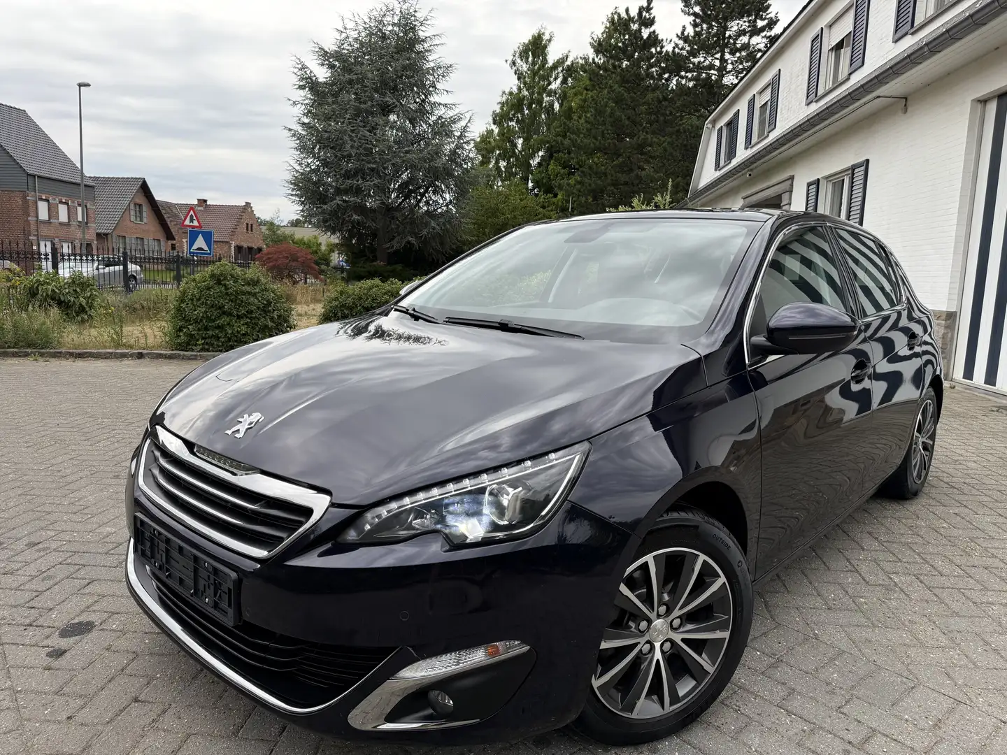 Peugeot 308 PureTech 130 GPF Stop & Start Style Blauw - 1