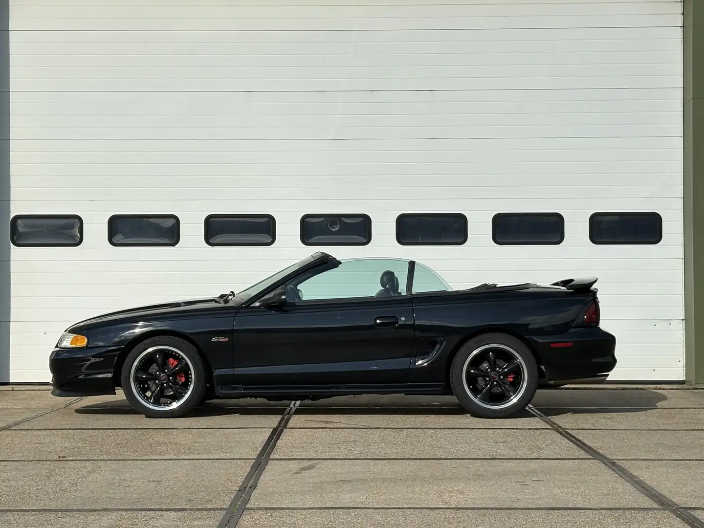 Ford Mustang 119d mijlen | 4.6 V8 GT | Convertible | Zeer net | Zwart - 2