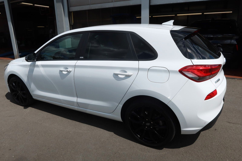 Hyundai i30 YES! Plus — photo 12