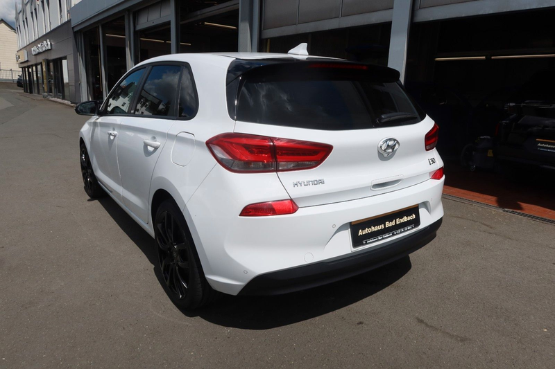 Hyundai i30 YES! Plus — photo 11
