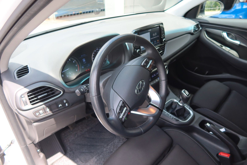 Hyundai i30 YES! Plus — photo 14