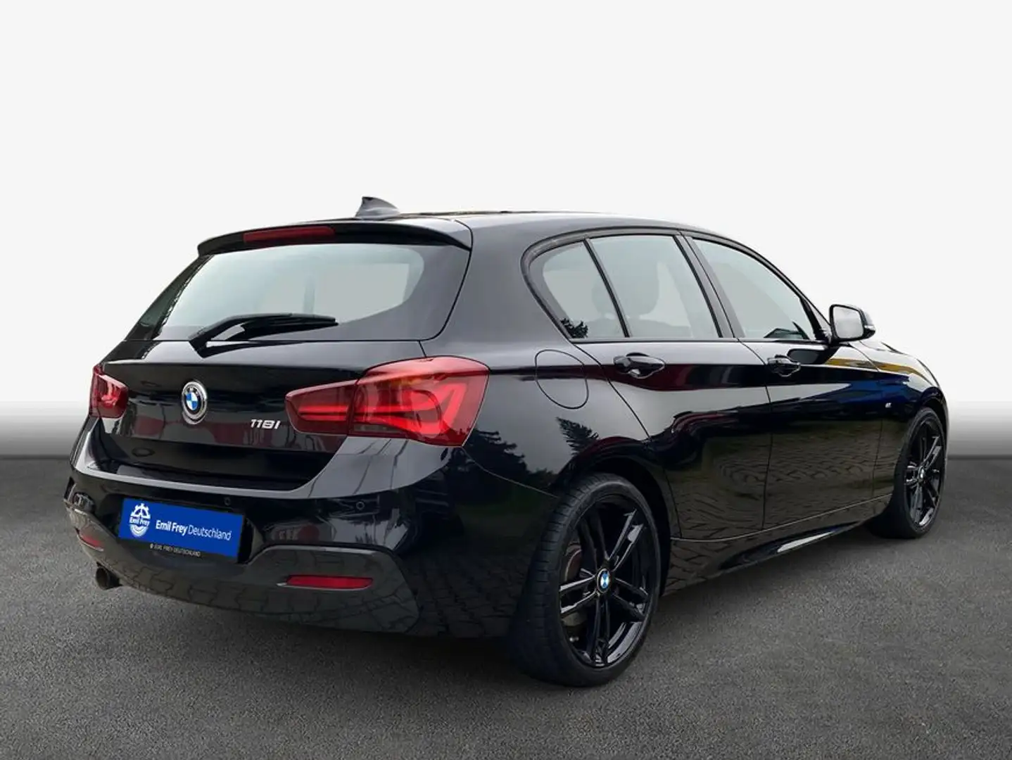 BMW 118 i M Sport Schwarz - 2