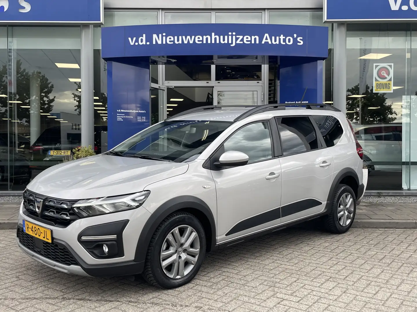 Dacia Jogger 1.0 TCe Comfort 7p. | Cruise control | Apple carpl Grijs - 1