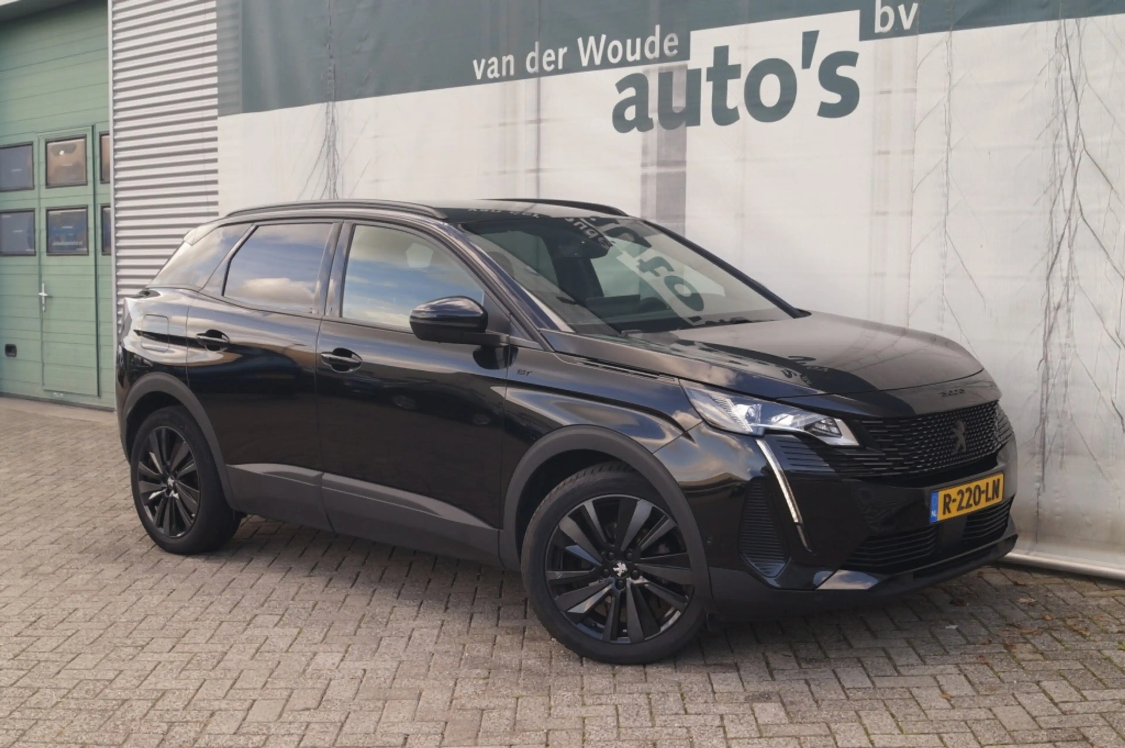 Peugeot 3008 1.2 PureTech 130pk GT -NAVI-ECC-CAM-TREKHAAK- — photo 4