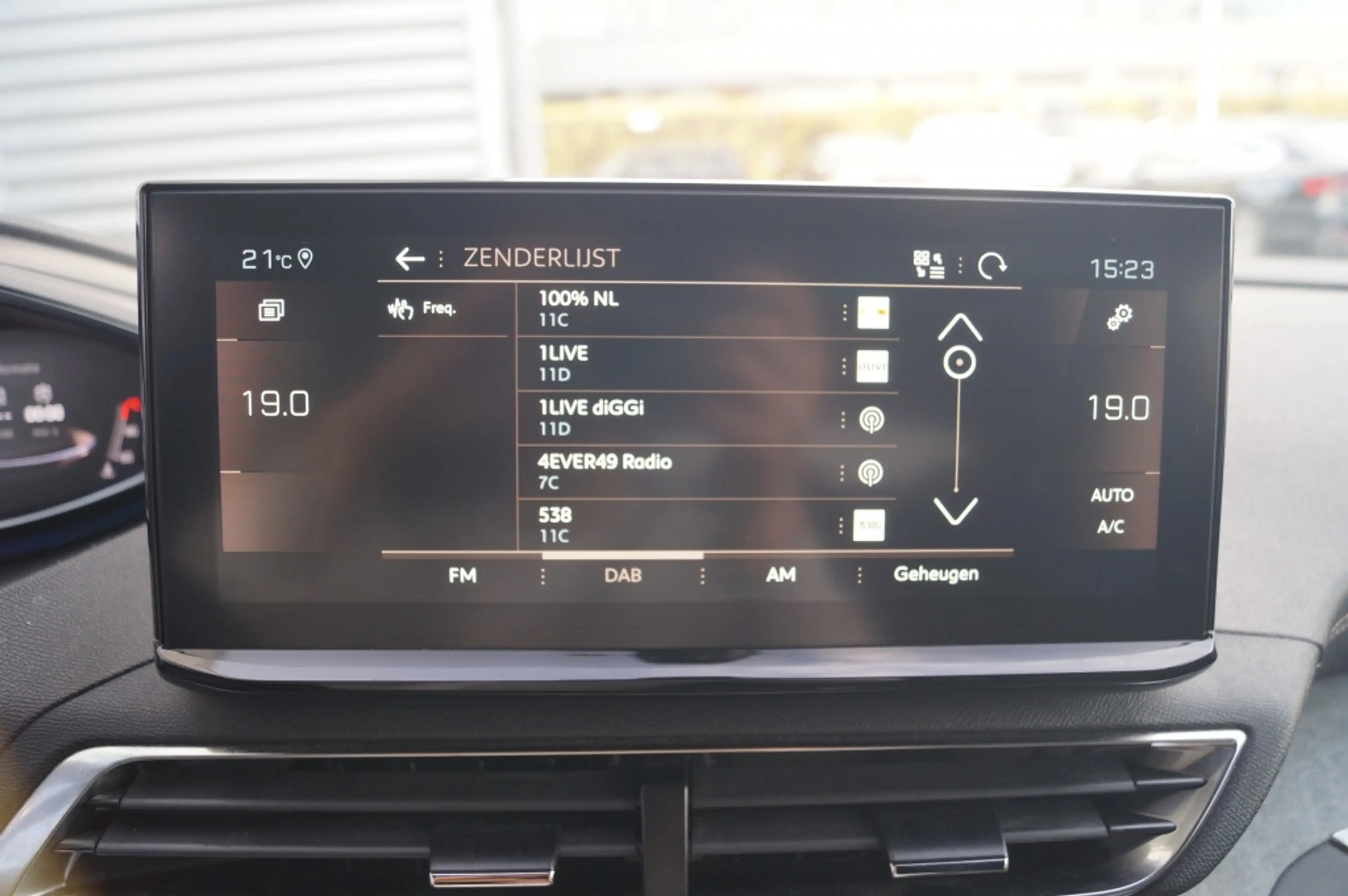 Peugeot 3008 1.2 PureTech 130pk GT -NAVI-ECC-CAM-TREKHAAK- — photo 13