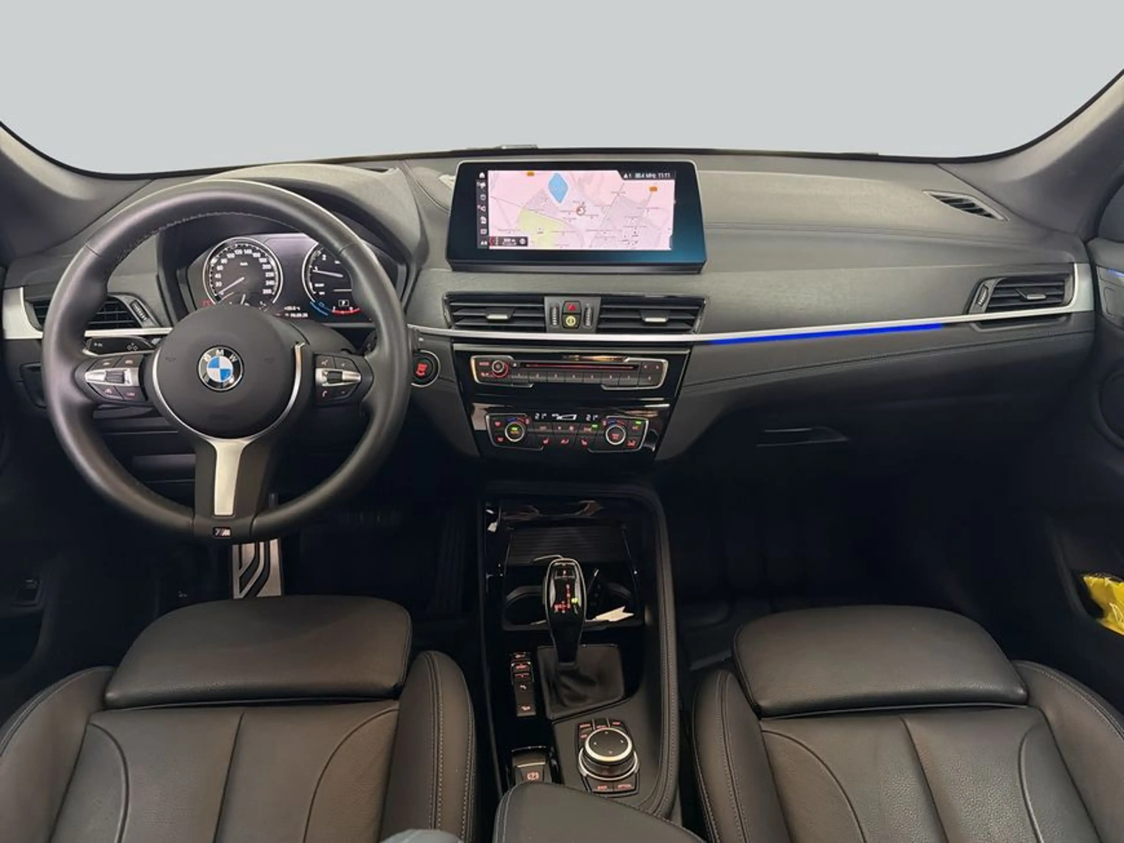BMW X1 xDrive20i Aut. M-Paket LED HeadUp Navi — photo 14