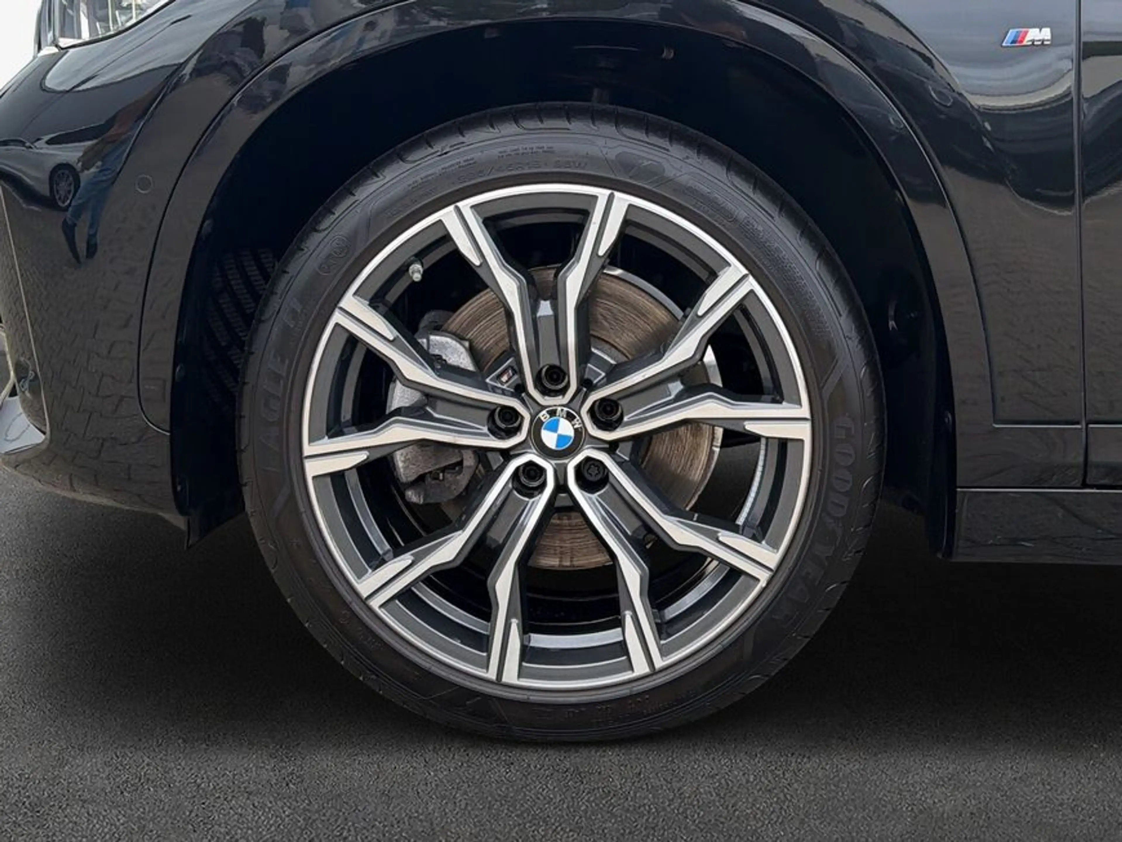 BMW X1 xDrive20i Aut. M-Paket LED HeadUp Navi — photo 8