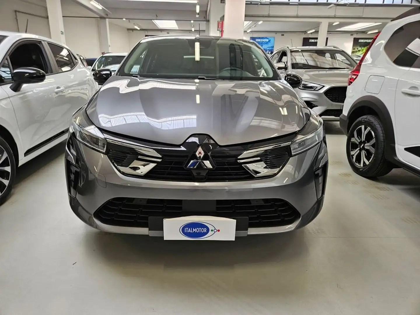 Mitsubishi Colt Colt 1.0 Invite Grigio - 2