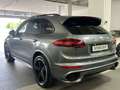 Porsche Cayenne S Diesel 4.2 V8 | Sport Design - Pano! Grijs - thumbnail 2