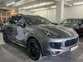 Porsche Cayenne S Diesel 4.2 V8 | Sport Design - Pano! Grijs - thumbnail 4