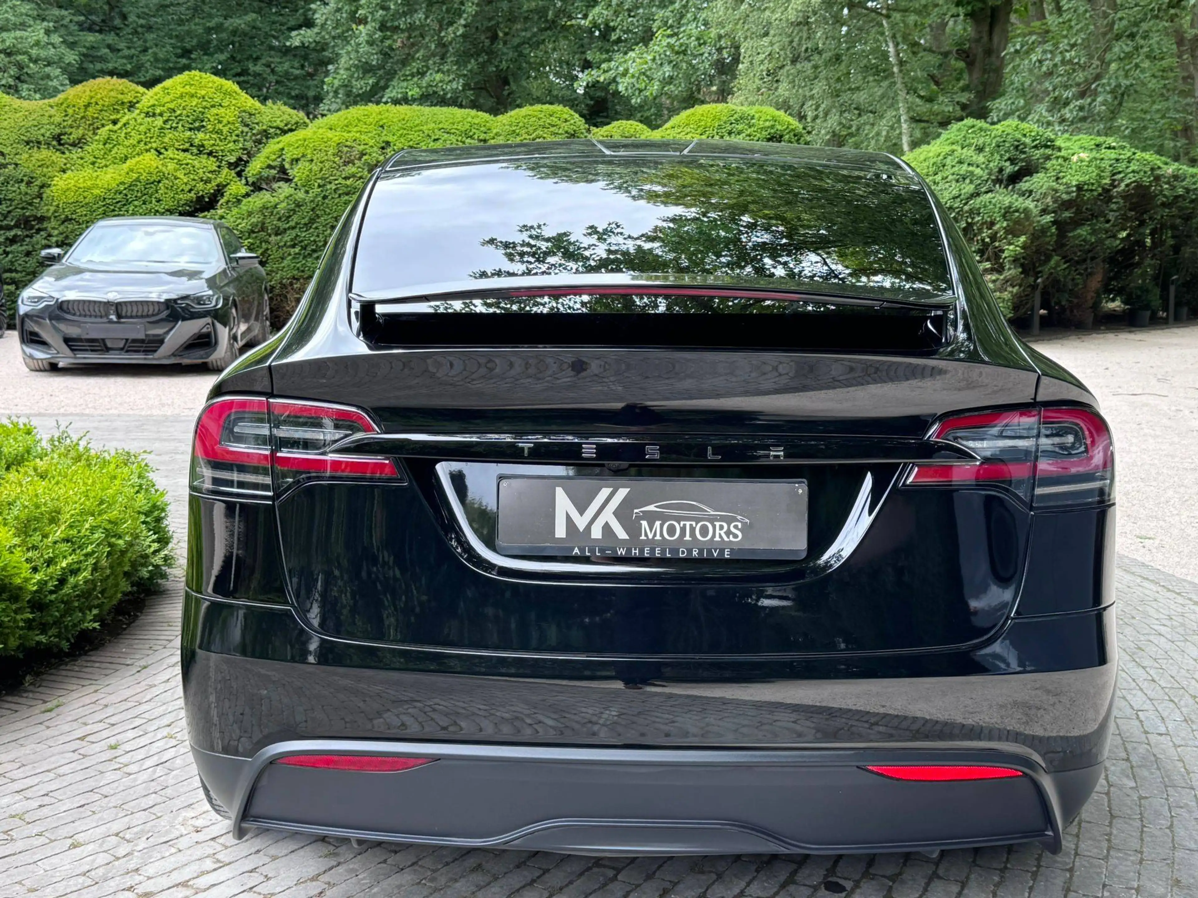 Tesla Model X Long Range AWD - Premium - All Black - towhook- Ventilated seats — photo 5