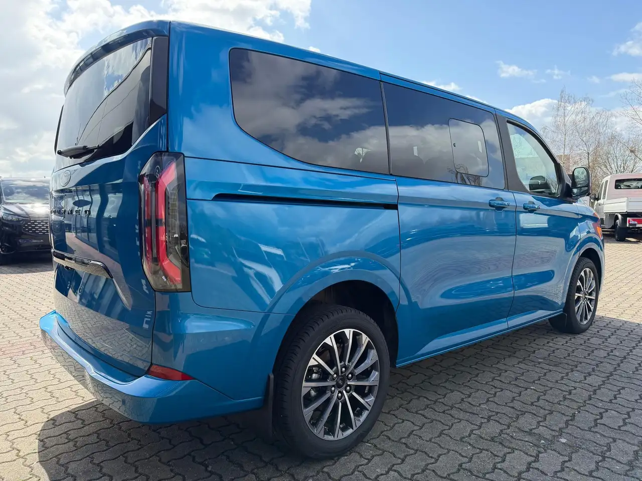 Ford Tourneo Custom L1H1 Titanium X Top Plus Ausstattung 6