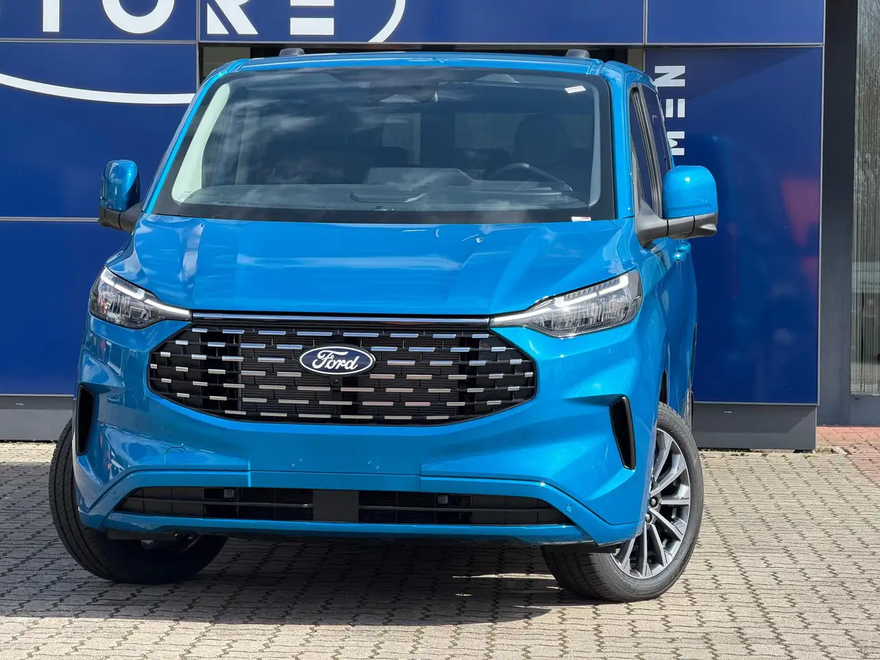 Ford Tourneo Custom L1H1 Titanium X Top Plus Ausstattung 4
