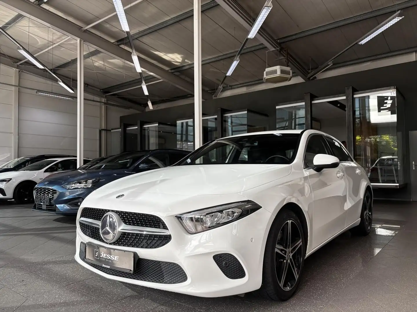 Mercedes-Benz A 200 Progressive 7G-DCT LED Navi Spurass. Blanco - 1