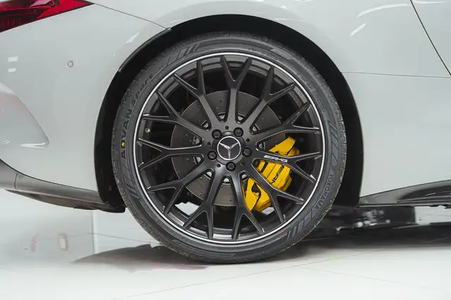 Mercedes-Benz SL view 15