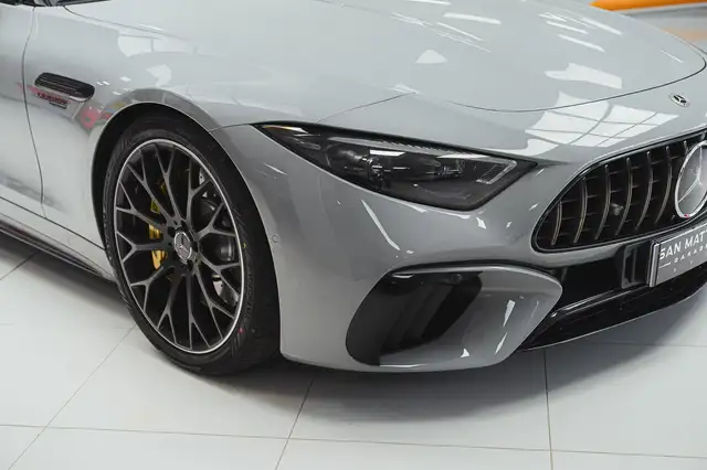 Mercedes-Benz SL view 13